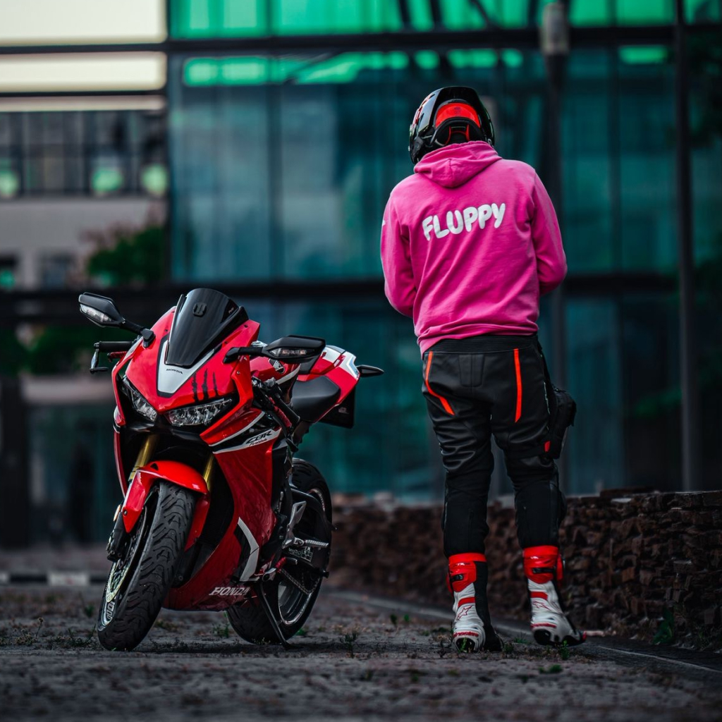 Fluppy Hoodie — lifestyle